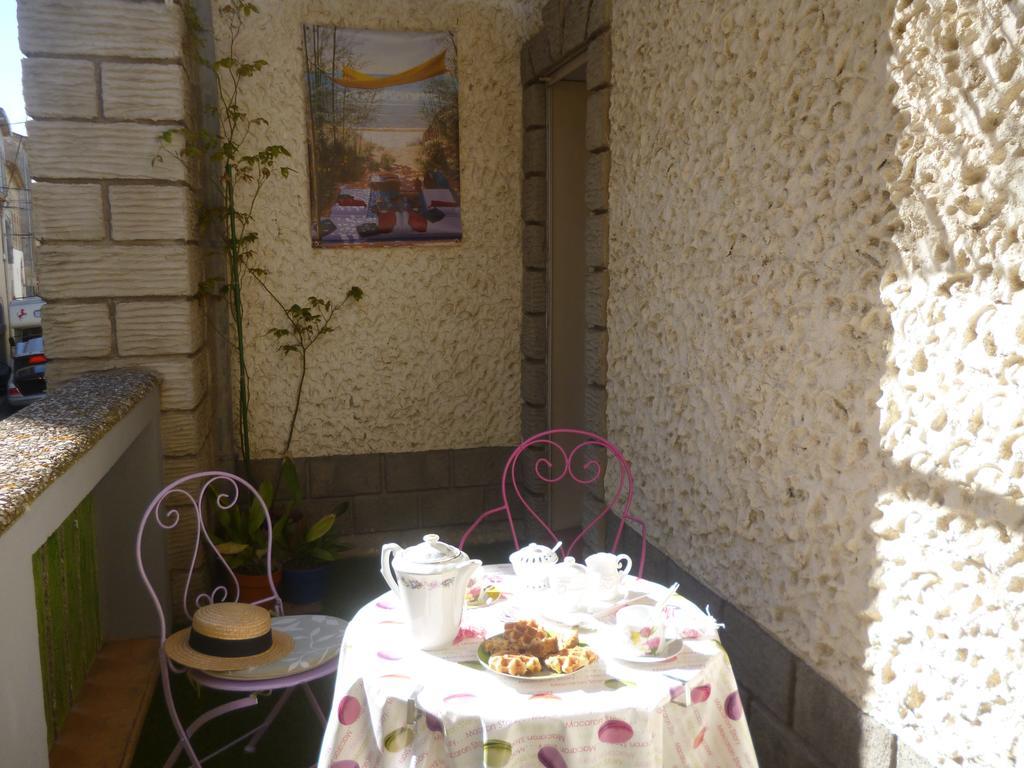 Chambres D'Hotes La Rose Des Vents Ginestas Exterior foto